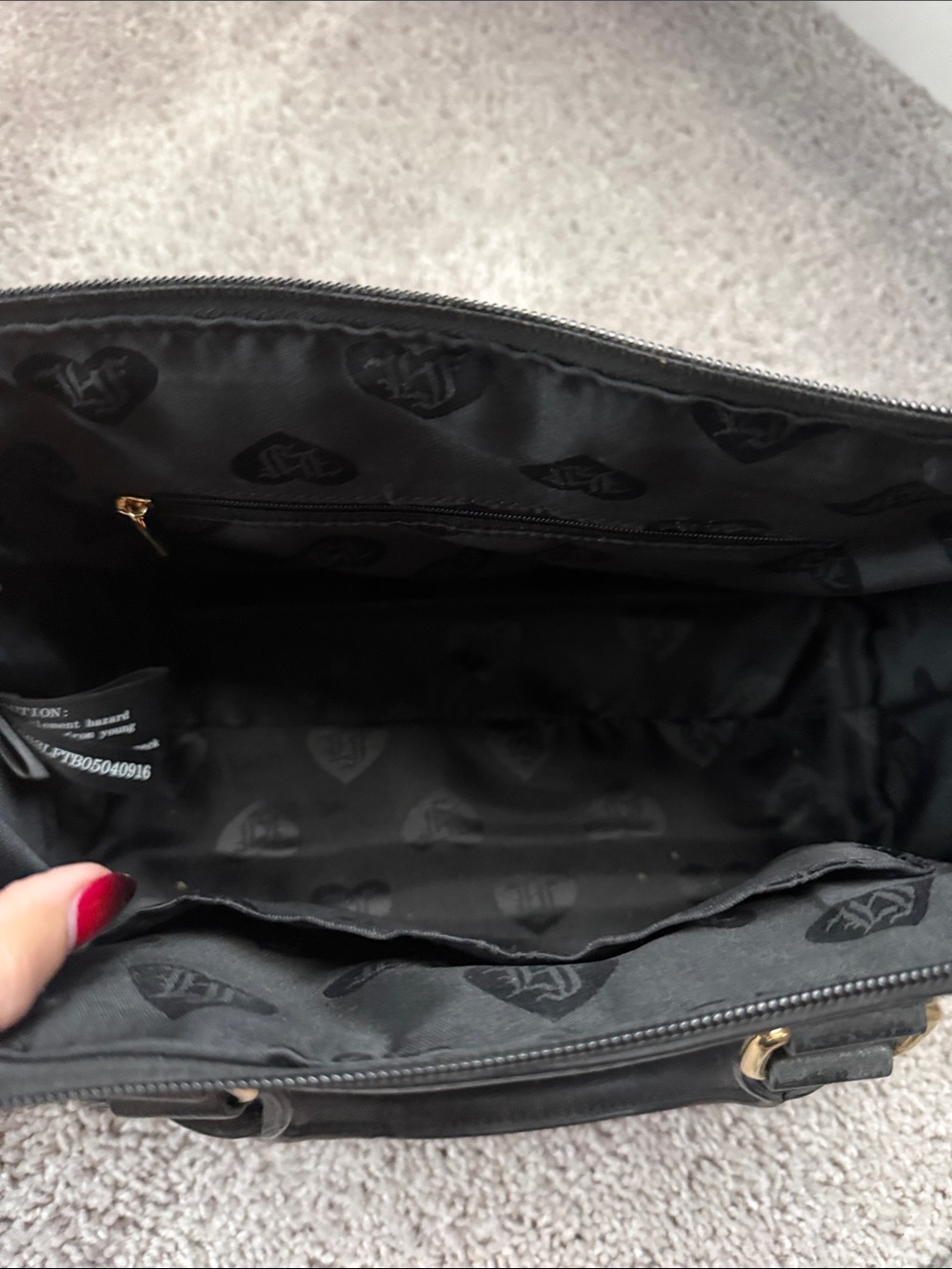Loungefly Black & White Sugar Skull Tote with Matching Wallet - Picture 8 of 10